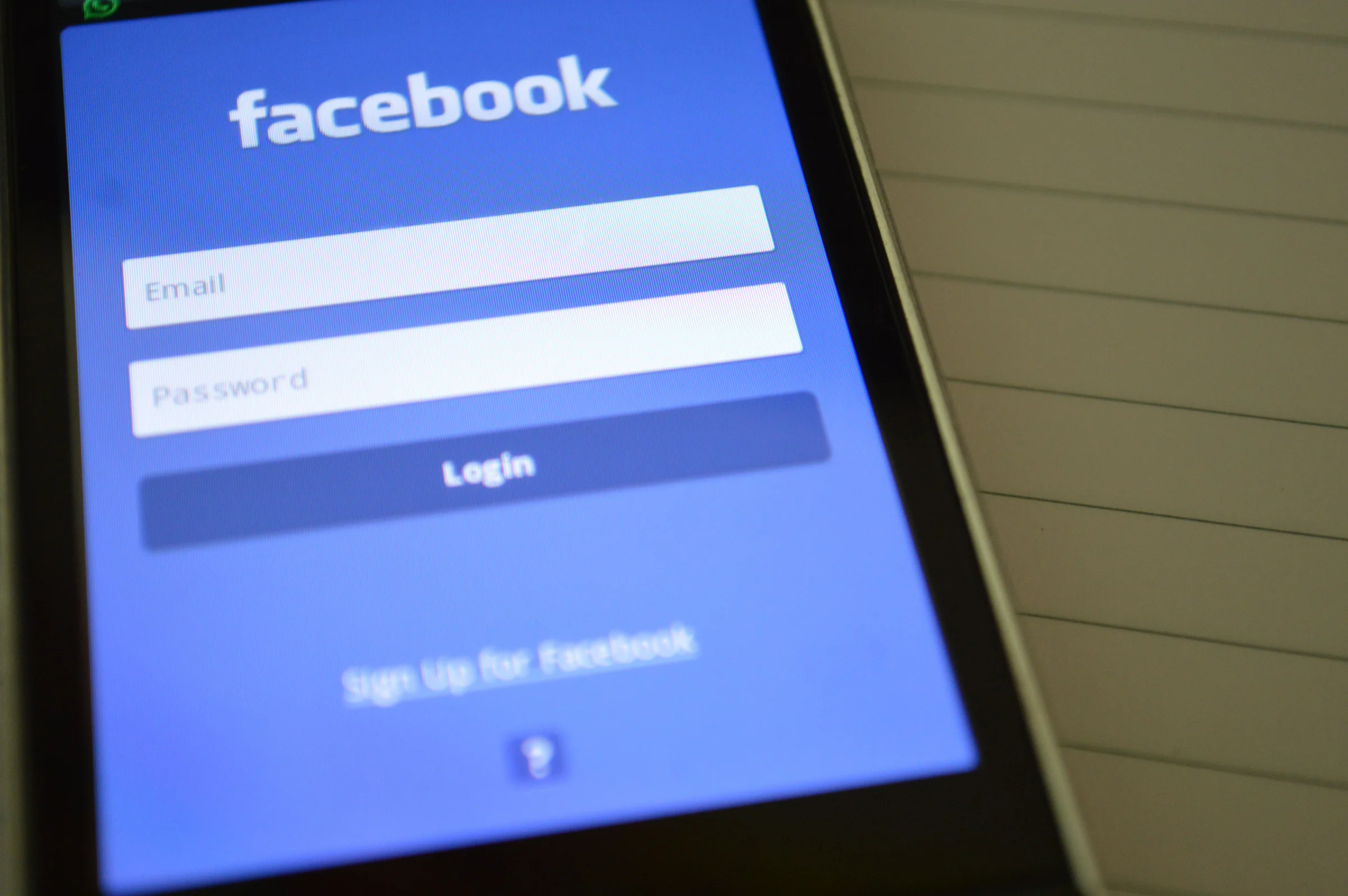 Chiều 19/7, Facebook Báo “Tài Khoản Tạm Thời Không Khả Dụng”: Sập Diện Rộng Hay Lỗi Cục Bộ?