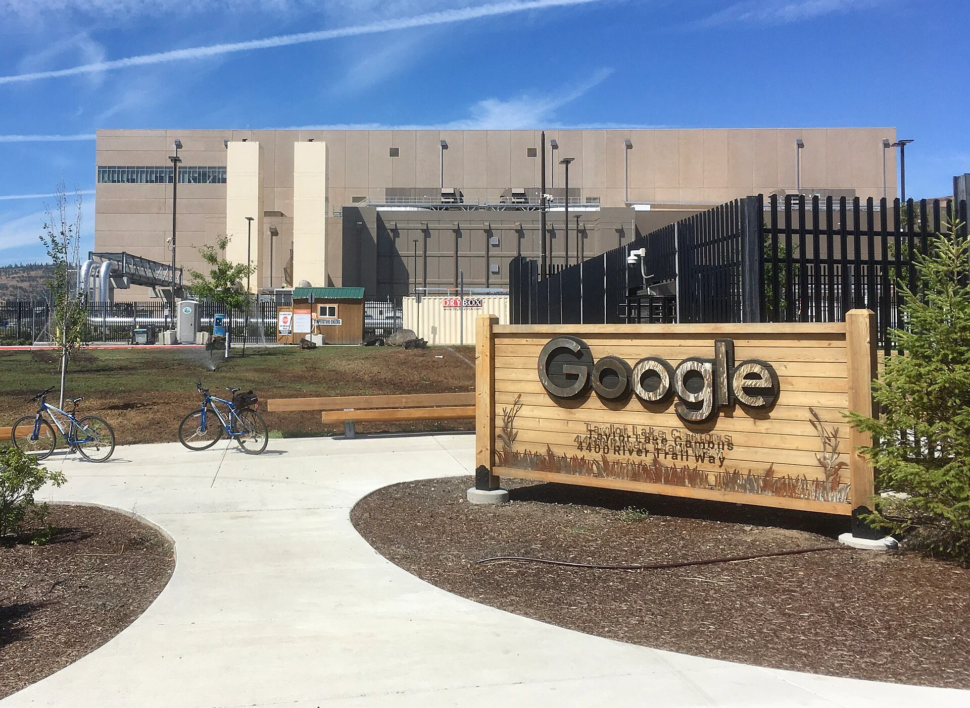 Google data center in The Dalles, Oregon, USA.