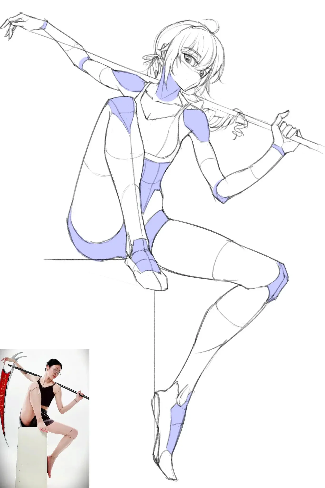 Bản vẽ nhân vật anime trong tư thế ngồi động, một chân co gần người xem, một chân duỗi xa và hai tay giữ vũ khí dài.