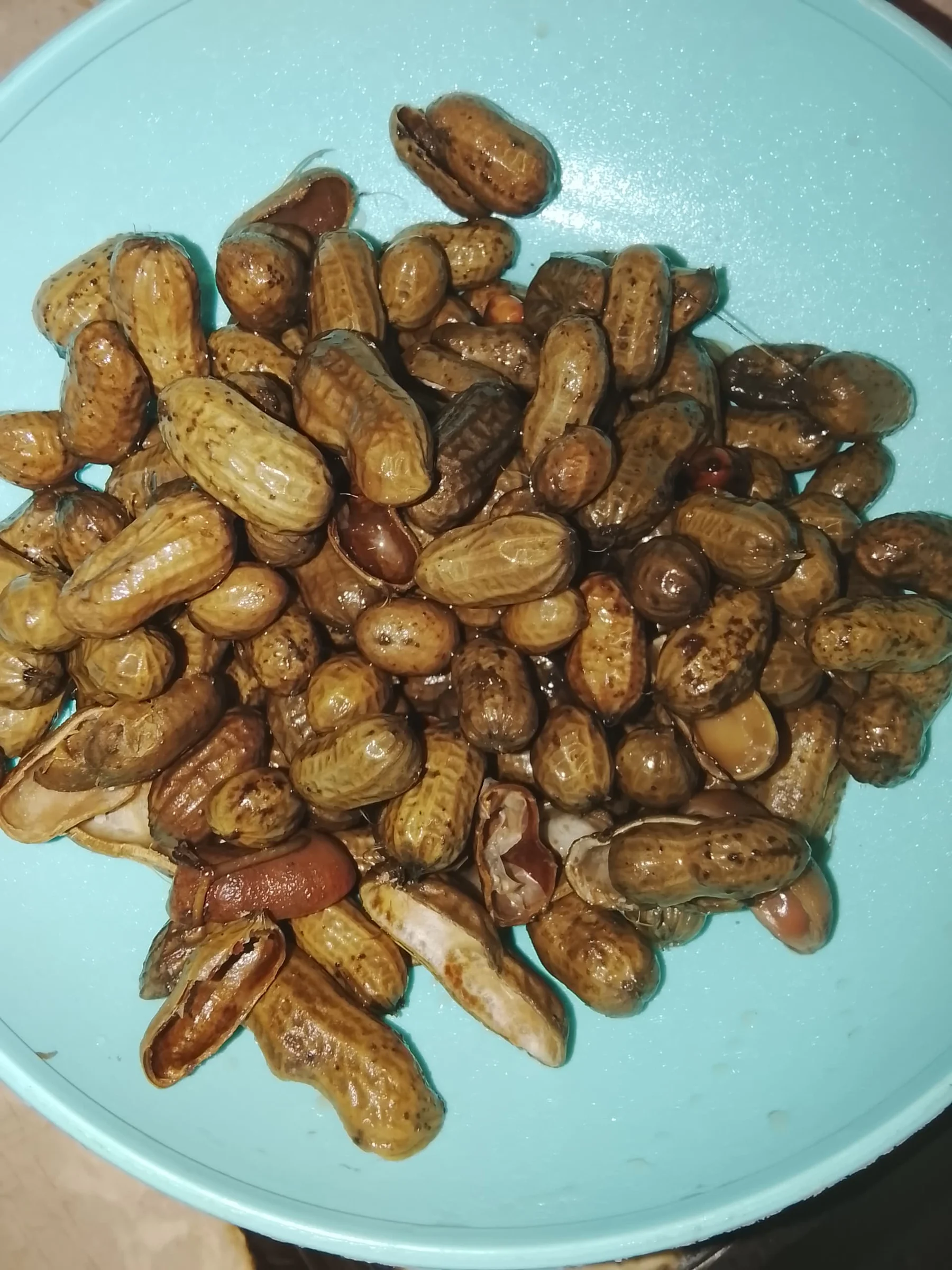 Bát đậu phộng nguyên vỏ