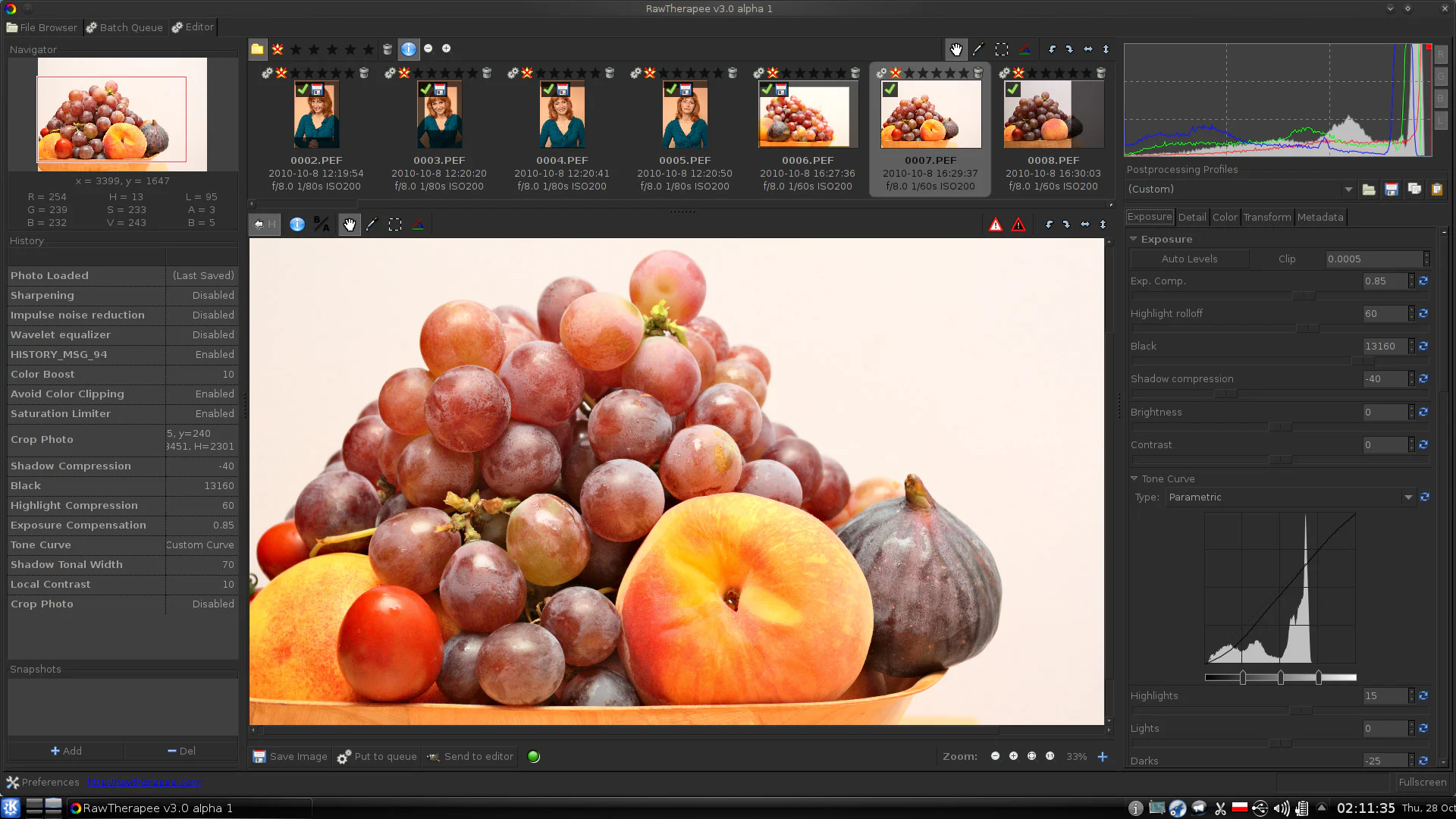 RawTherapee 3.0 alpha với ảnh RAW đang chỉnh, khu vực preview, lịch sử và bảng công cụ.