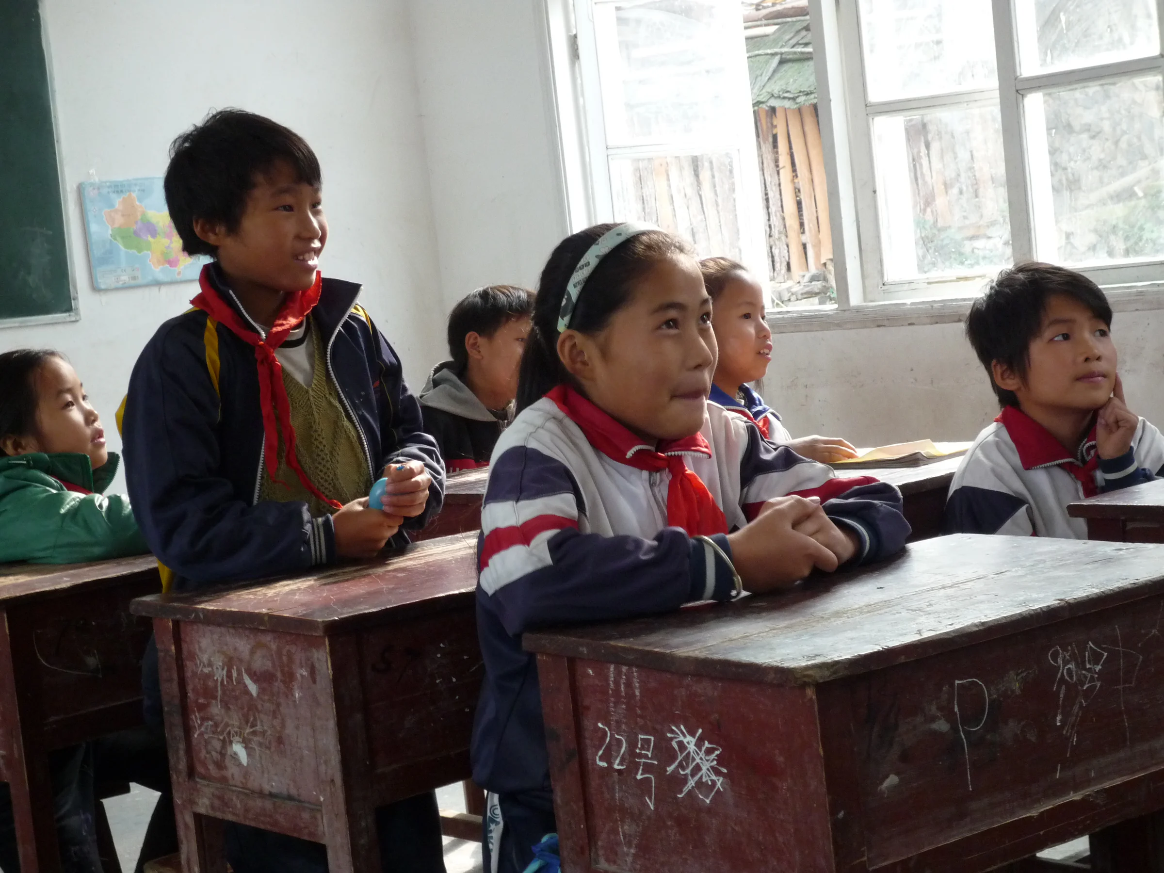 Học sinh đang học trong lớp tại Trung Quốc