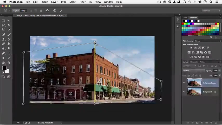 Photoshop hiển thị bước tinh chỉnh Perspective Warp với nhiều pin và cạnh thẳng đã khóa.